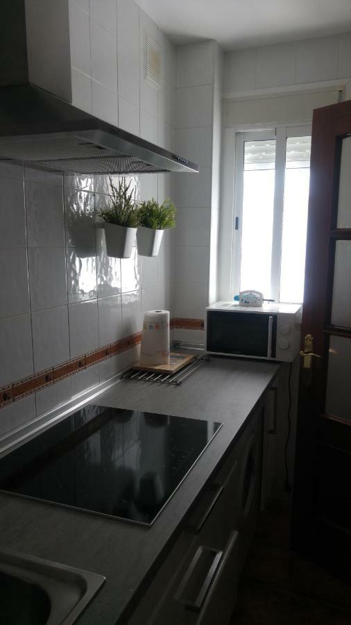 Apartment Calle Rubinos, 31 *